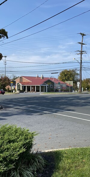 15540 Old Columbia Pike, Burtonsville, MD for sale - Building Photo - Image 1 of 1