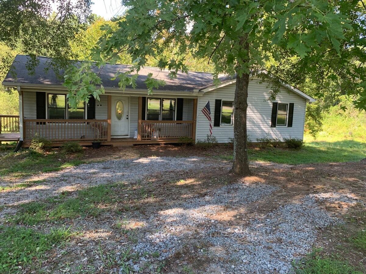 7607 Bells Ferry Rd, Canton, GA 30114