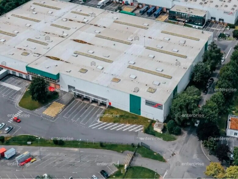 Industrial in Hénin-Beaumont for lease - Aerial - Image 3 of 6