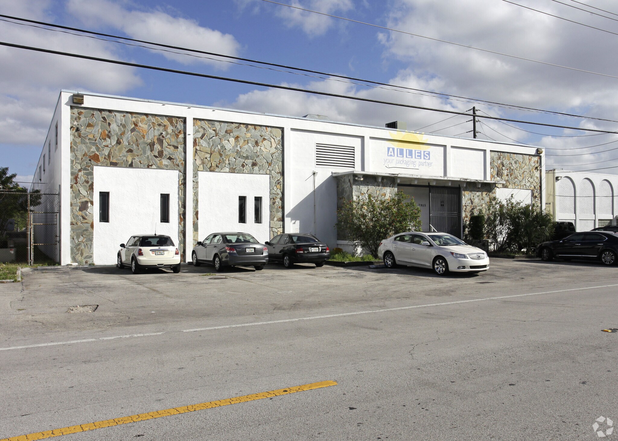 7955 W 20th Ave, Hialeah, FL for sale Primary Photo- Image 1 of 1
