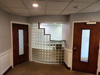 More details for 8 Quakerbridge Plz, Hamilton, NJ - Office for Sale