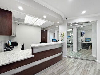 More details for 770 Magnolia Ave, Corona, CA - Office for Sale