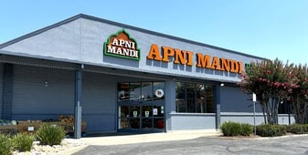 Park Town Plaza - Automotive Property