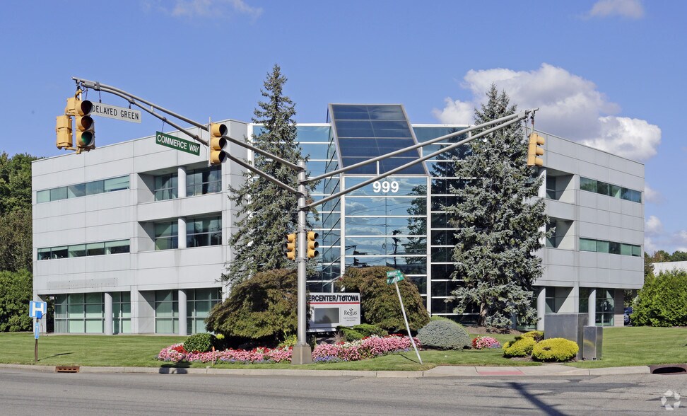 999 Riverview Dr, Totowa, NJ 07512 Office Space for Lease