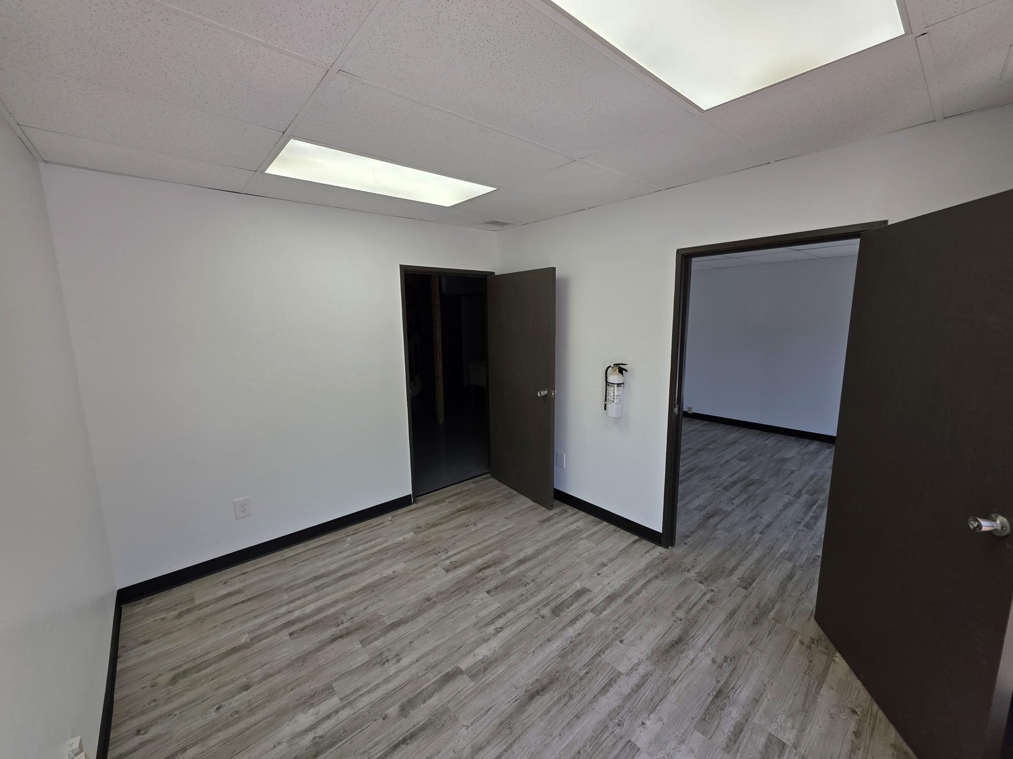 22783-22823 Heslip Dr, Novi, MI for lease Interior Photo- Image 1 of 4
