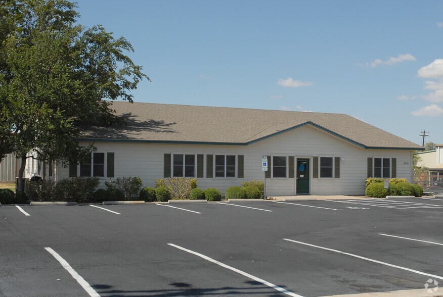 40121 Industrial Park Cir, Georgetown, TX for sale - Primary Photo - Image 1 of 1