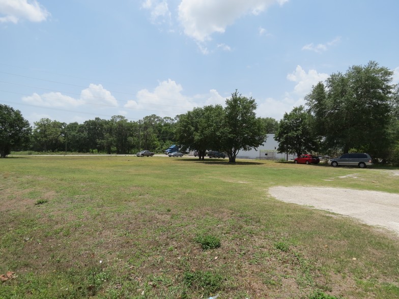 2301 Airport Rd, Plant City, FL for sale - Building Photo - Image 2 of 8