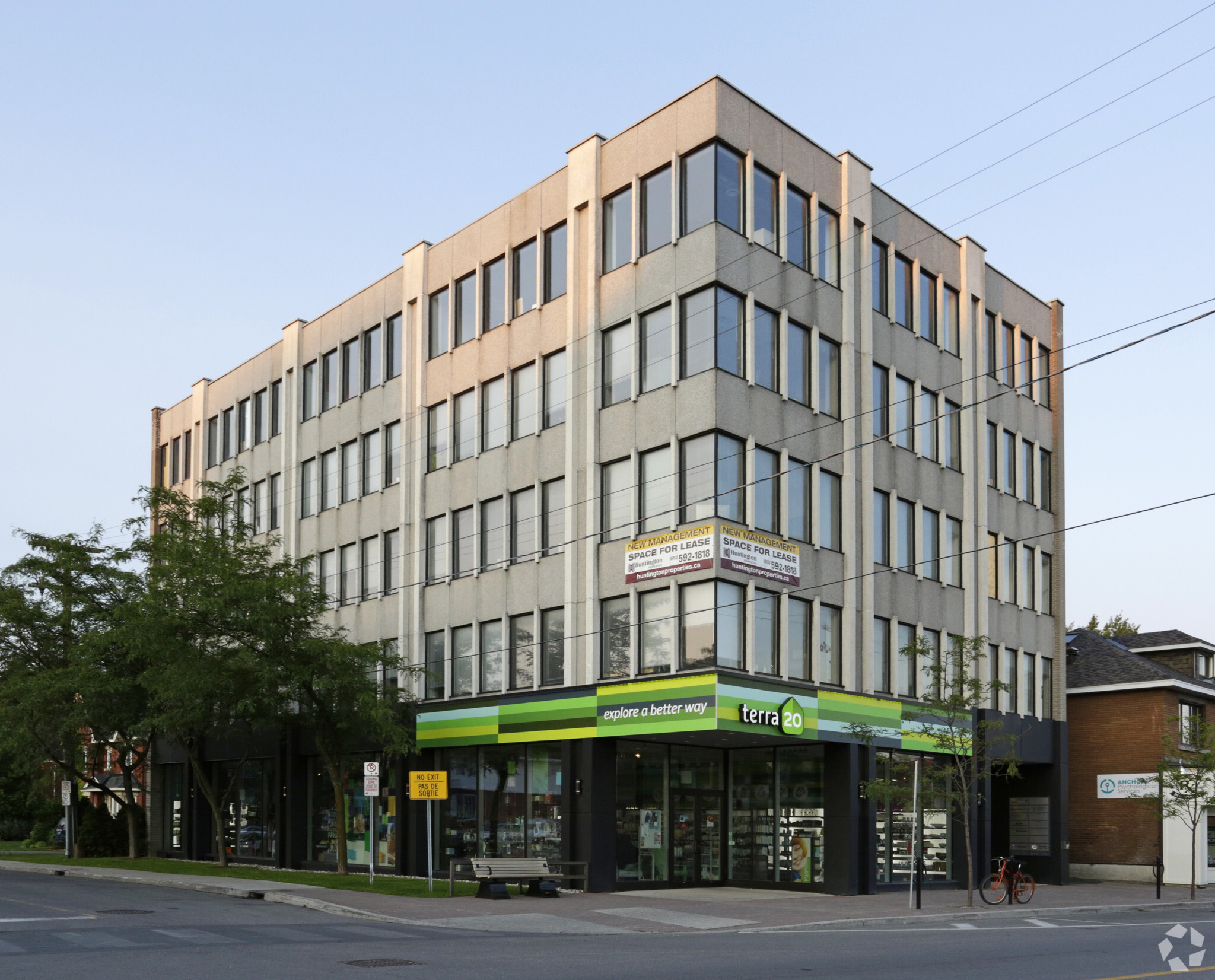 1306 Wellington St W, Ottawa, ON for lease Primary Photo- Image 1 of 7