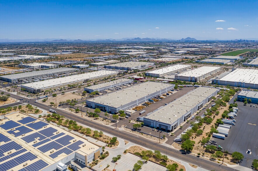 7375 W Buckeye Rd, Phoenix, AZ for lease - Building Photo - Image 3 of 11