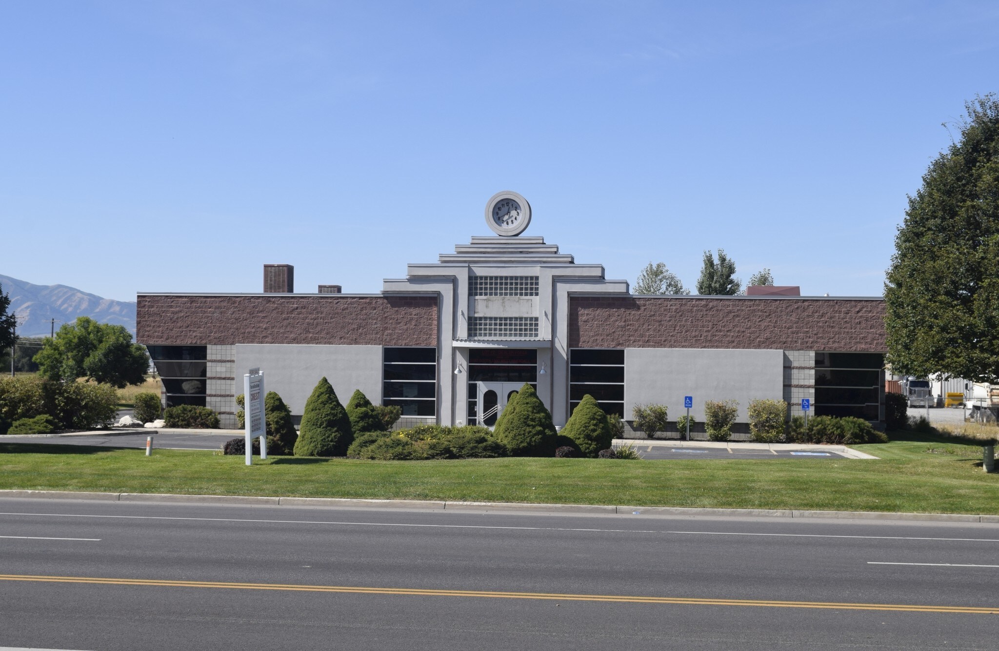 2359 N Main St, North Logan, UT 84341