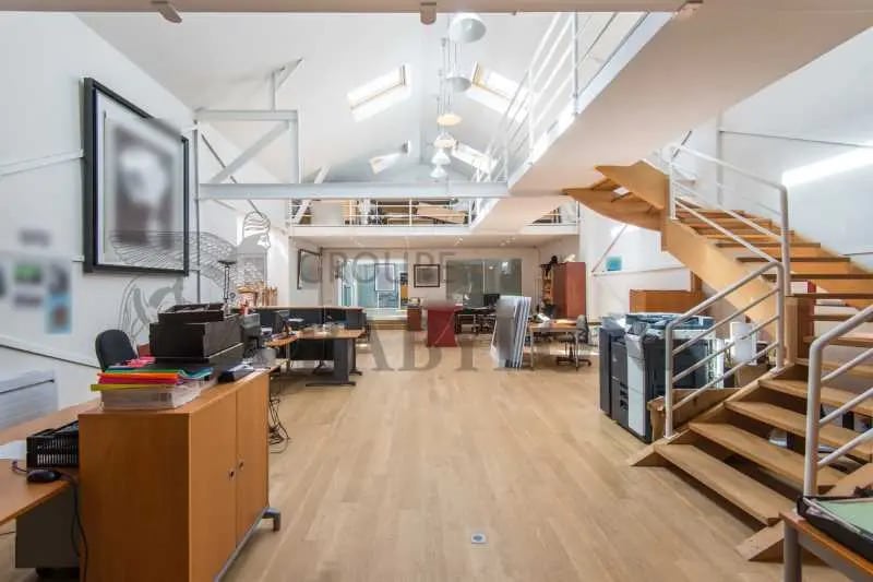 Office in Puteaux for lease - Building Photo - Image 2 of 10