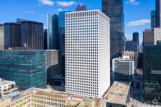 222 S Riverside Plz, Chicago, IL - Aerial  map view