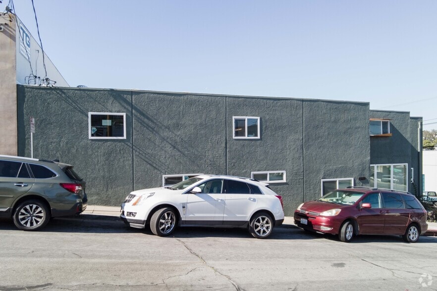 141 Nevada St, El Segundo, CA for lease - Building Photo - Image 2 of 4