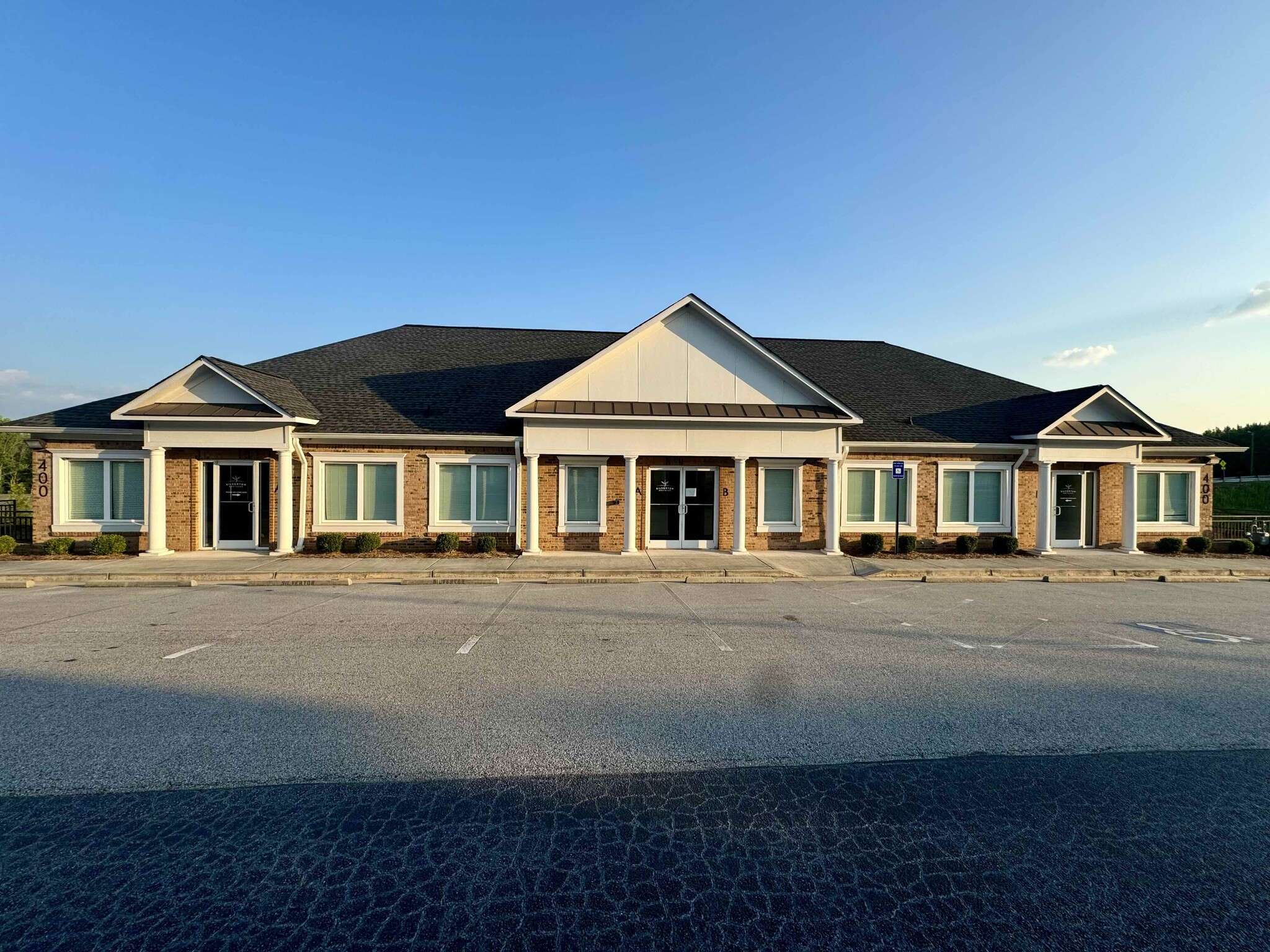 175 Country Club Dr, Stockbridge, GA for lease Building Photo- Image 1 of 11