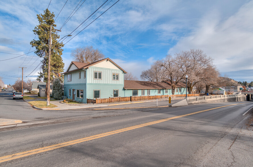 612 NW Hill St, Bend, OR for lease - Building Photo - Image 1 of 10