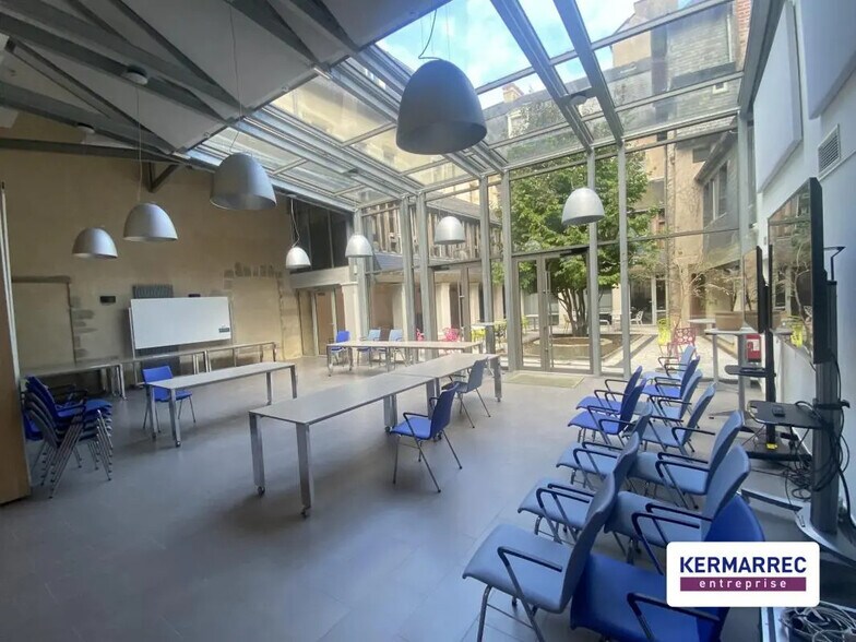 Office in Rennes for sale - Building Photo - Image 3 of 14