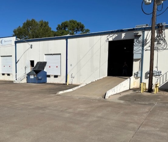 9009 Pinehill Ln, Houston, TX for lease - Building Photo - Image 2 of 6