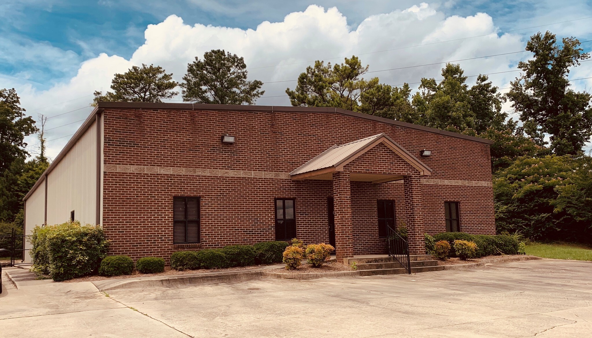 213 Cloverdale Cir, Alabaster, AL for sale Building Photo- Image 1 of 1