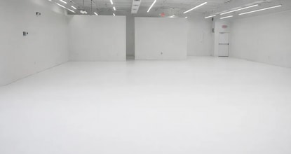 376 NW 25th St, Miami, FL for lease Interior Photo- Image 1 of 4