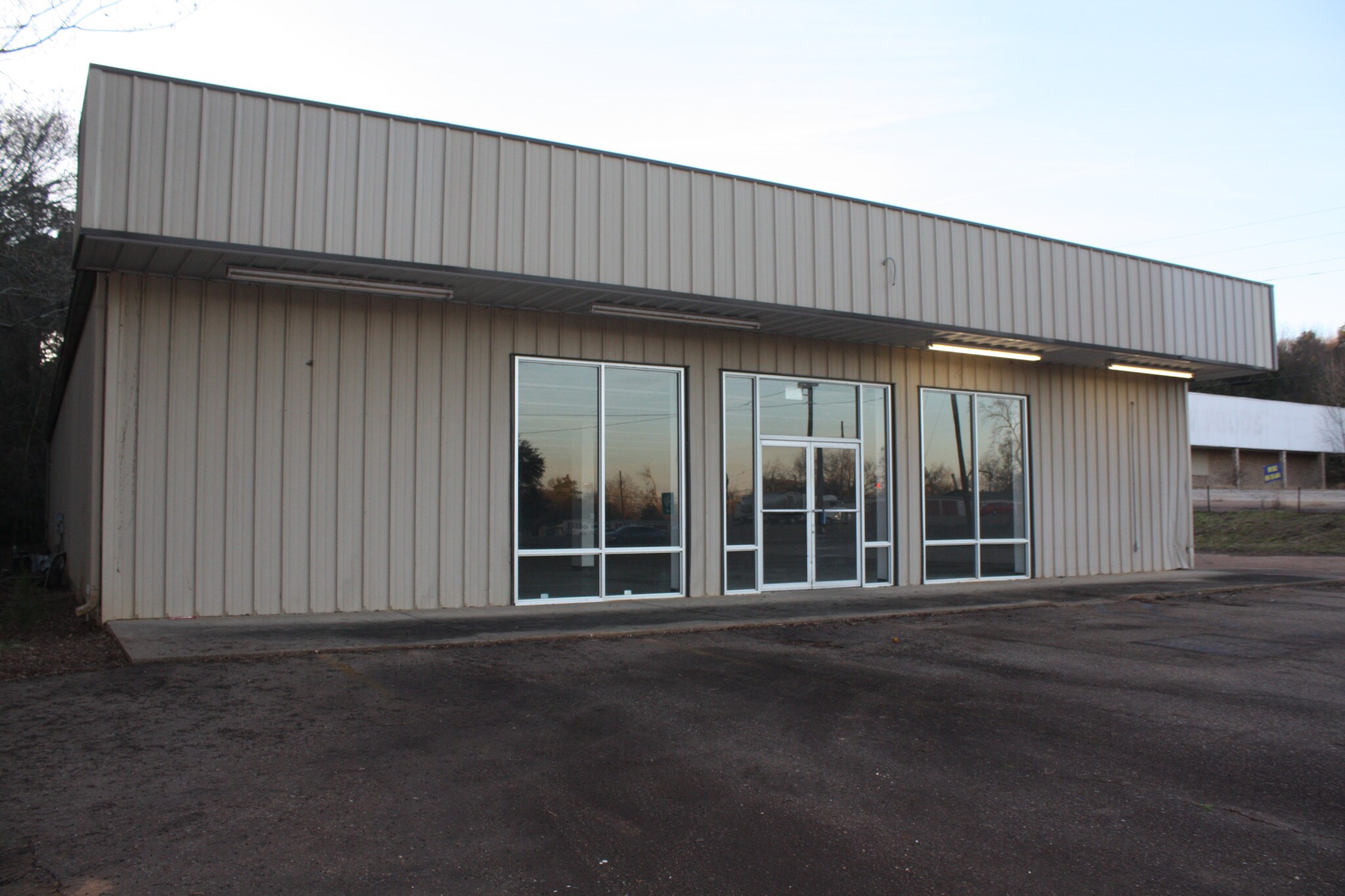 909 Broadnax St, Daingerfield, TX for sale Other- Image 1 of 1