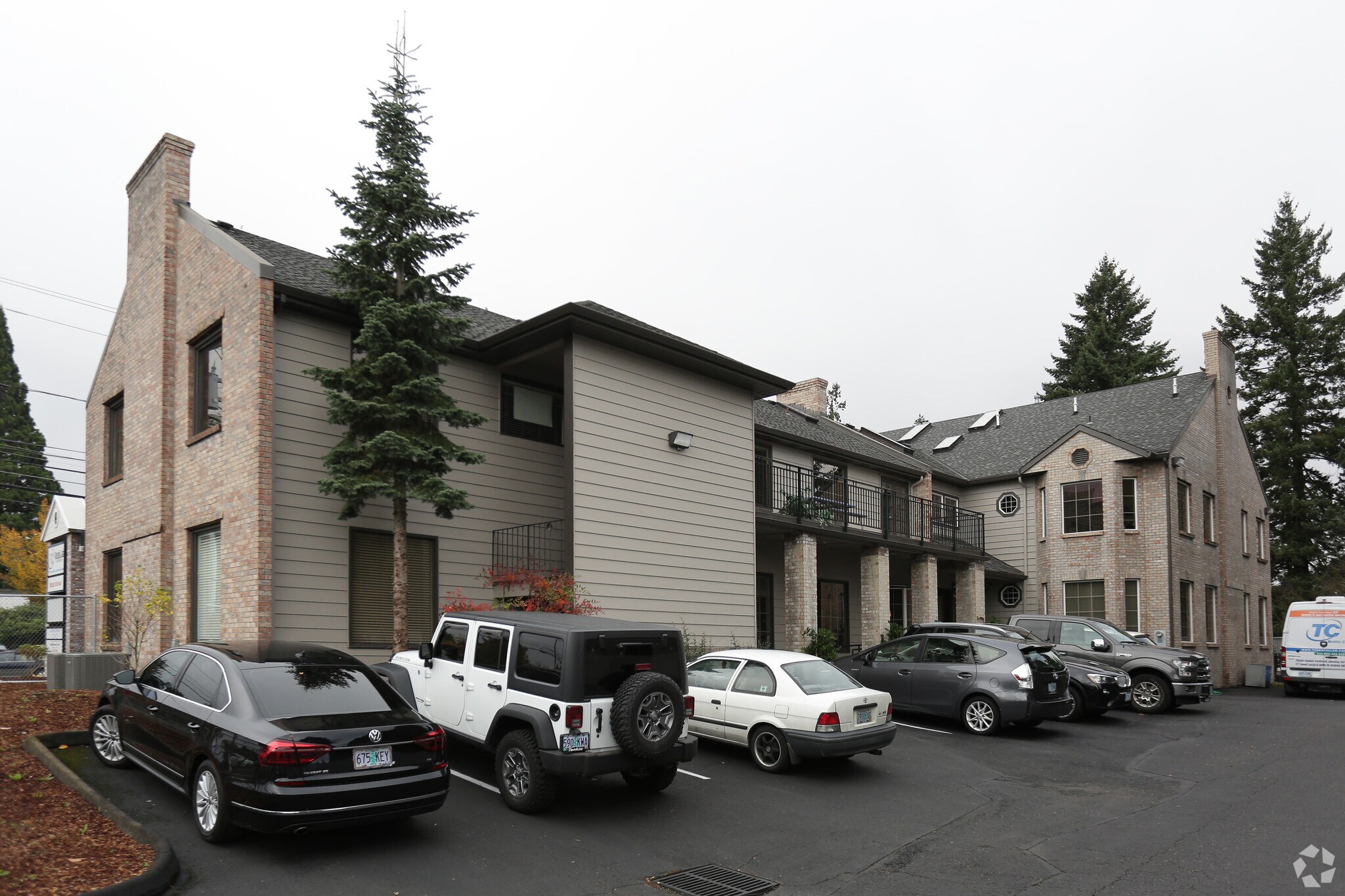 1000-1002 NE 122nd Ave, Portland, OR for sale Primary Photo- Image 1 of 1