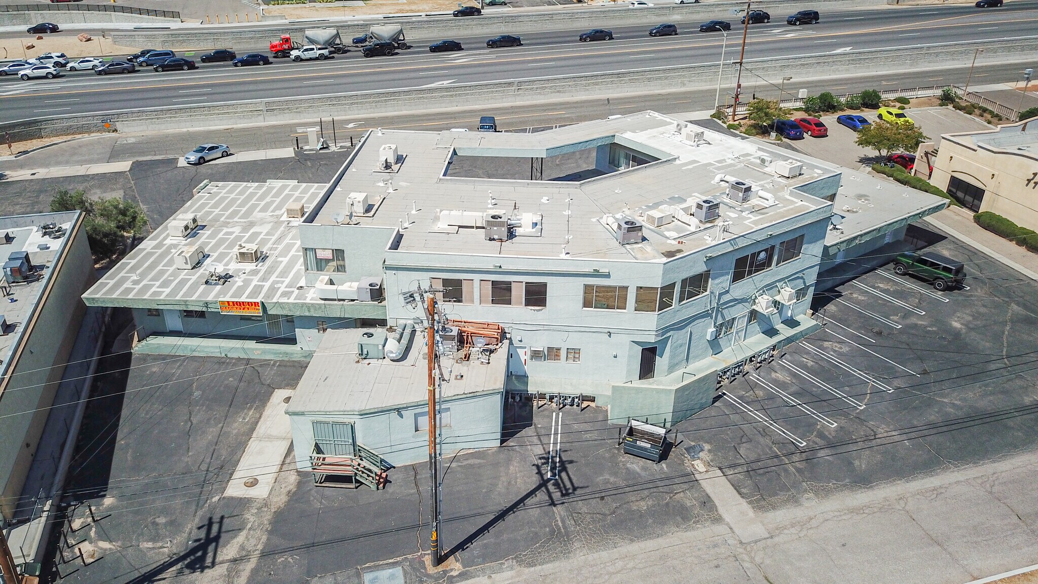 17993 US Highway 18, Apple Valley, CA 92307 Knolls Center Apple