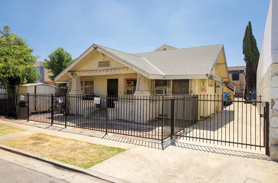 2528 E 54th St, Huntington Park, CA for sale - Building Photo - Image 2 of 8