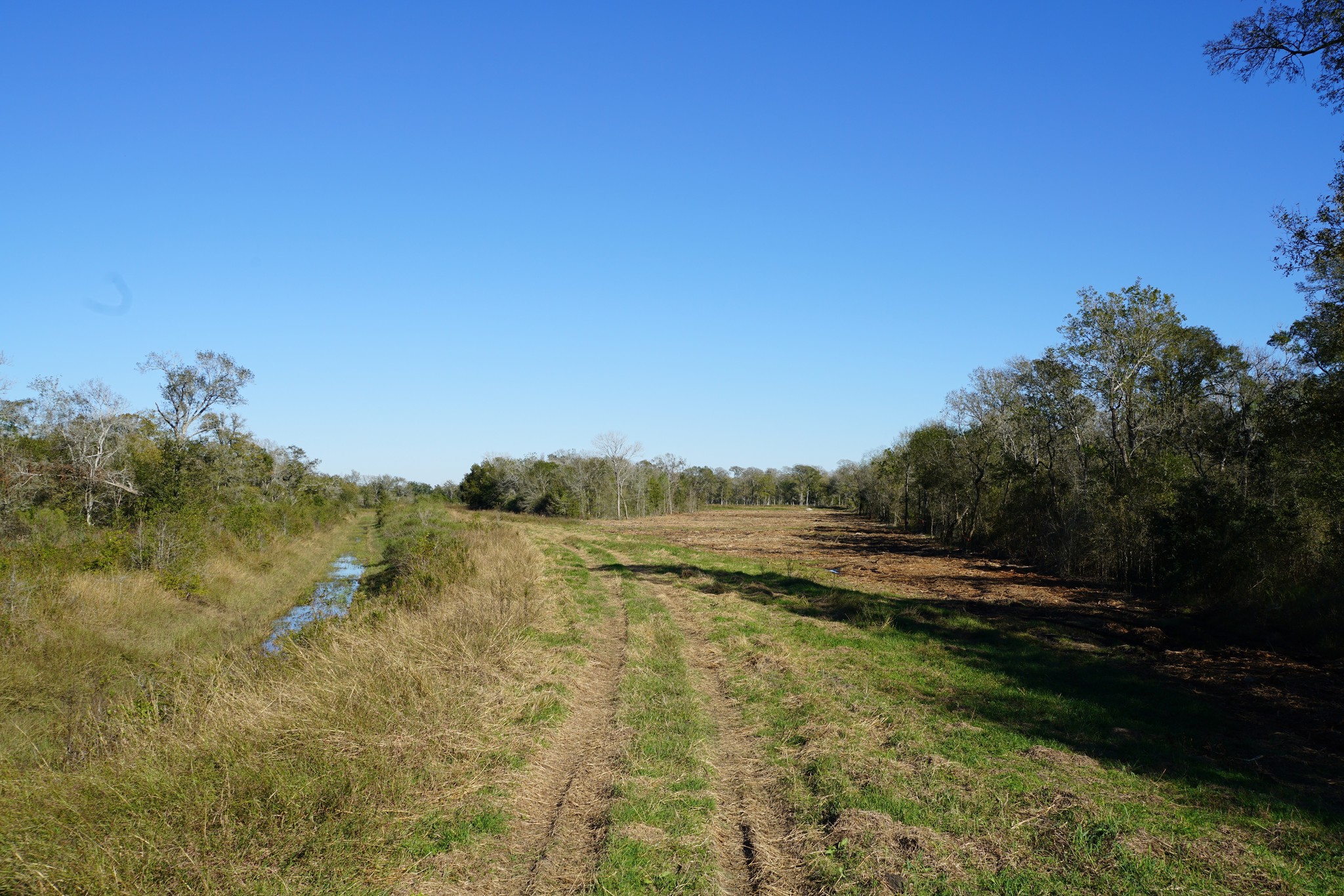 813 County Road 130, Wharton, TX for sale Primary Photo- Image 1 of 1