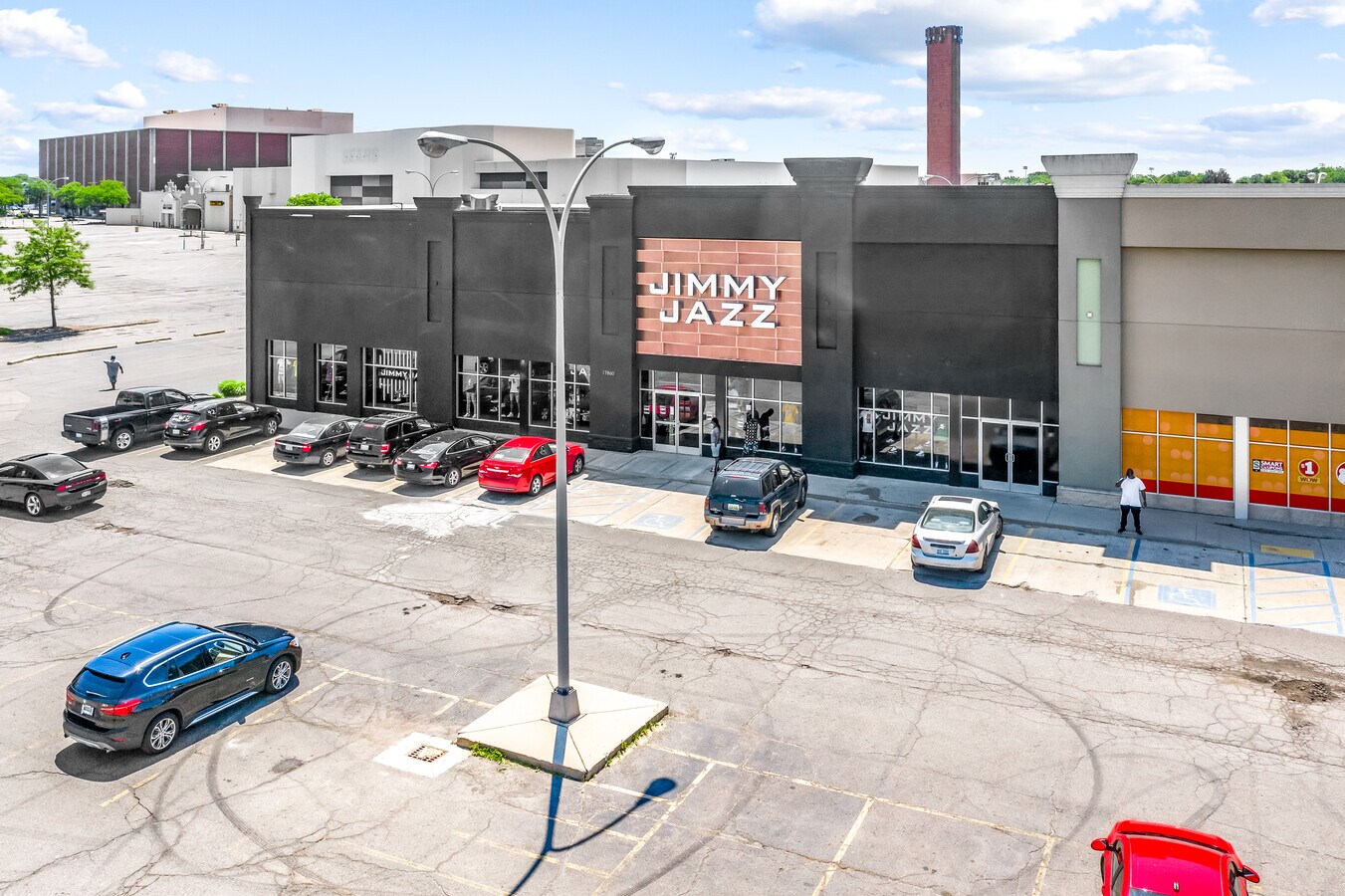 17830 Vernier Rd, Harper Woods, MI 48225