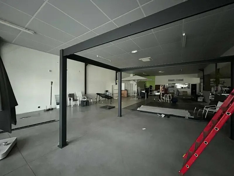 Retail in for sale Interior Photo- Image 1 of 4