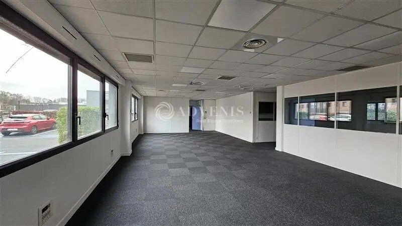 Office in VILLENEUVE-D'ASCQ for lease - Interior Photo - Image 2 of 6