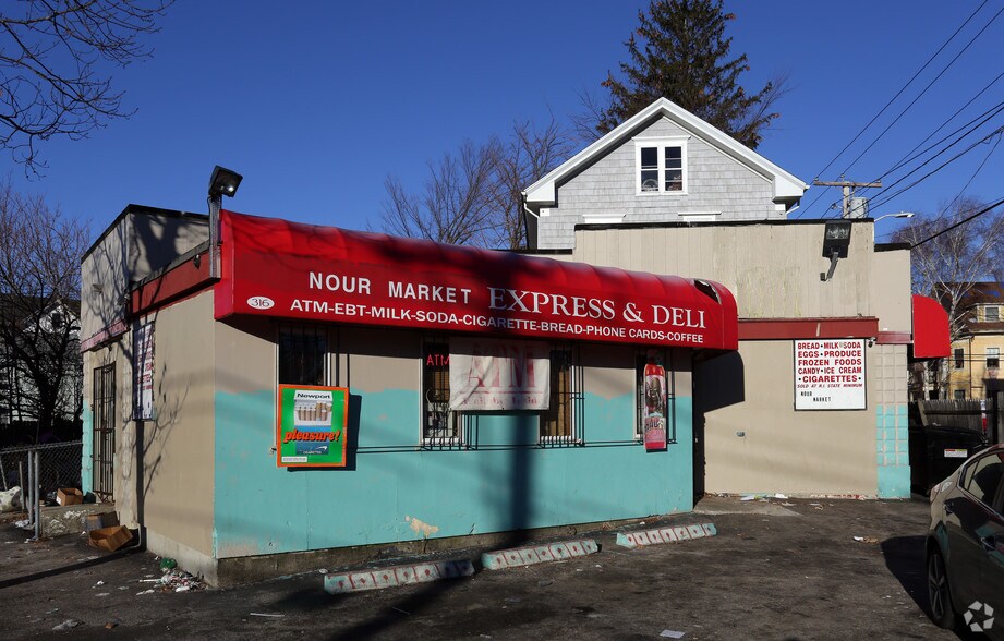 316 Smith St, Providence, RI for sale - Primary Photo - Image 1 of 1