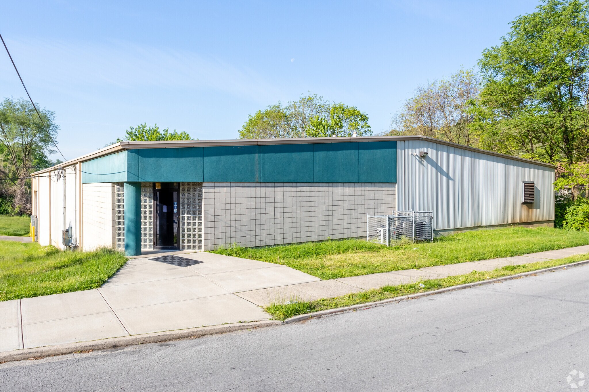 1925 Powers Ave, Cincinnati, OH for sale Building Photo- Image 1 of 1