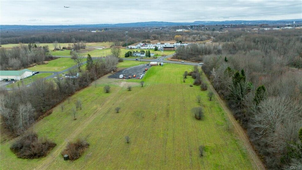 6709 E Taft Rd, East Syracuse, NY for sale - Building Photo - Image 2 of 12