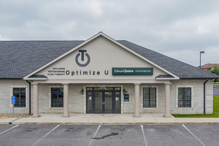 4720 Village Square Dr, Paducah, KY 42001