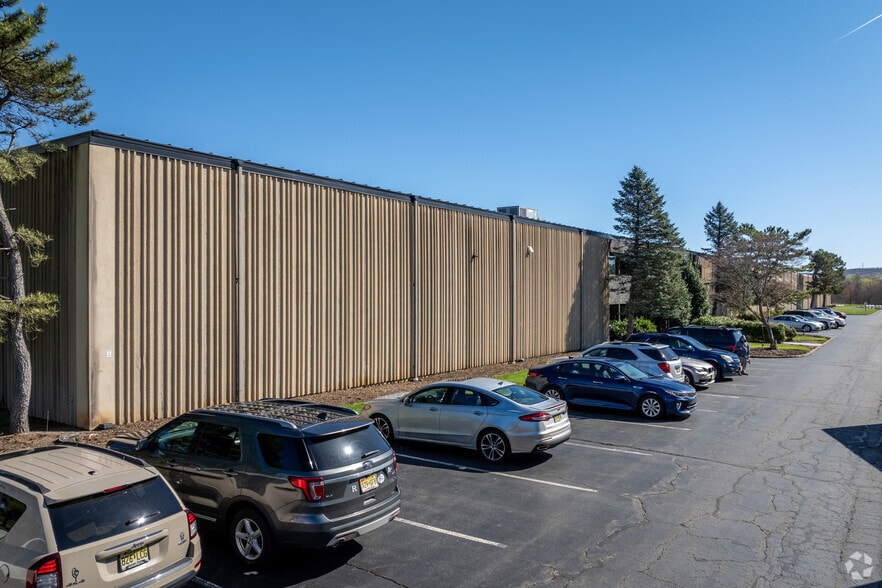 700 Bartley Chester Rd, Flanders, NJ for lease - Primary Photo - Image 1 of 6
