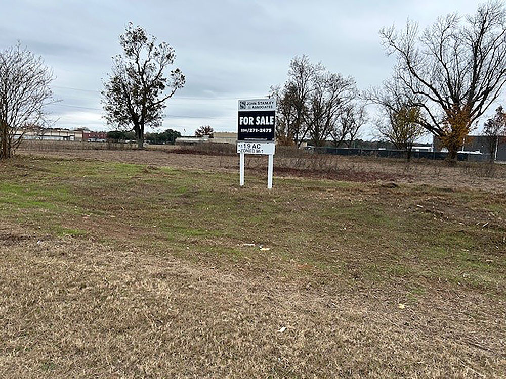 163 Kershaw Industrial Blvd, Montgomery, AL for sale Building Photo- Image 1 of 7