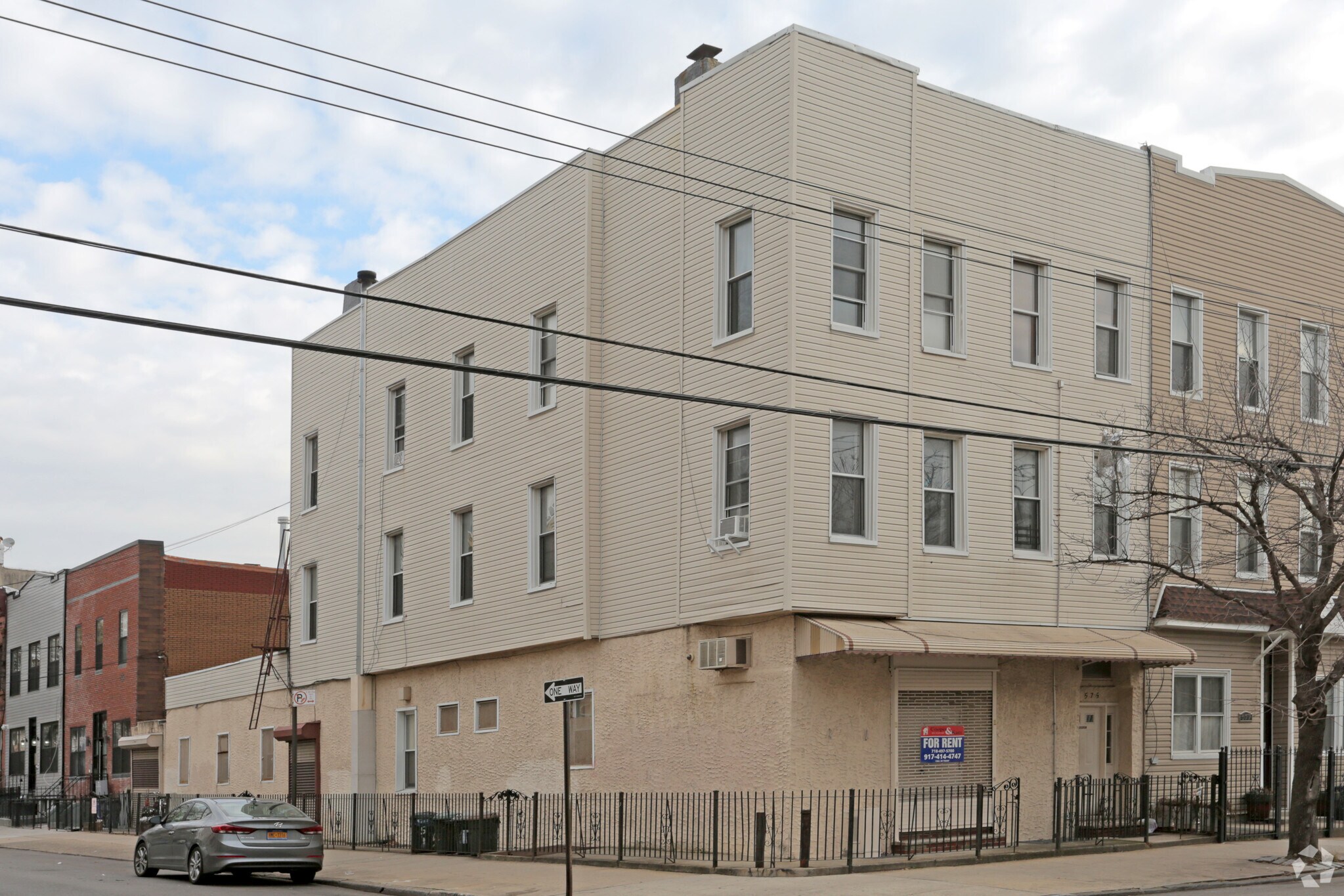 575 Onderdonk Ave, Ridgewood, NY for sale Primary Photo- Image 1 of 1