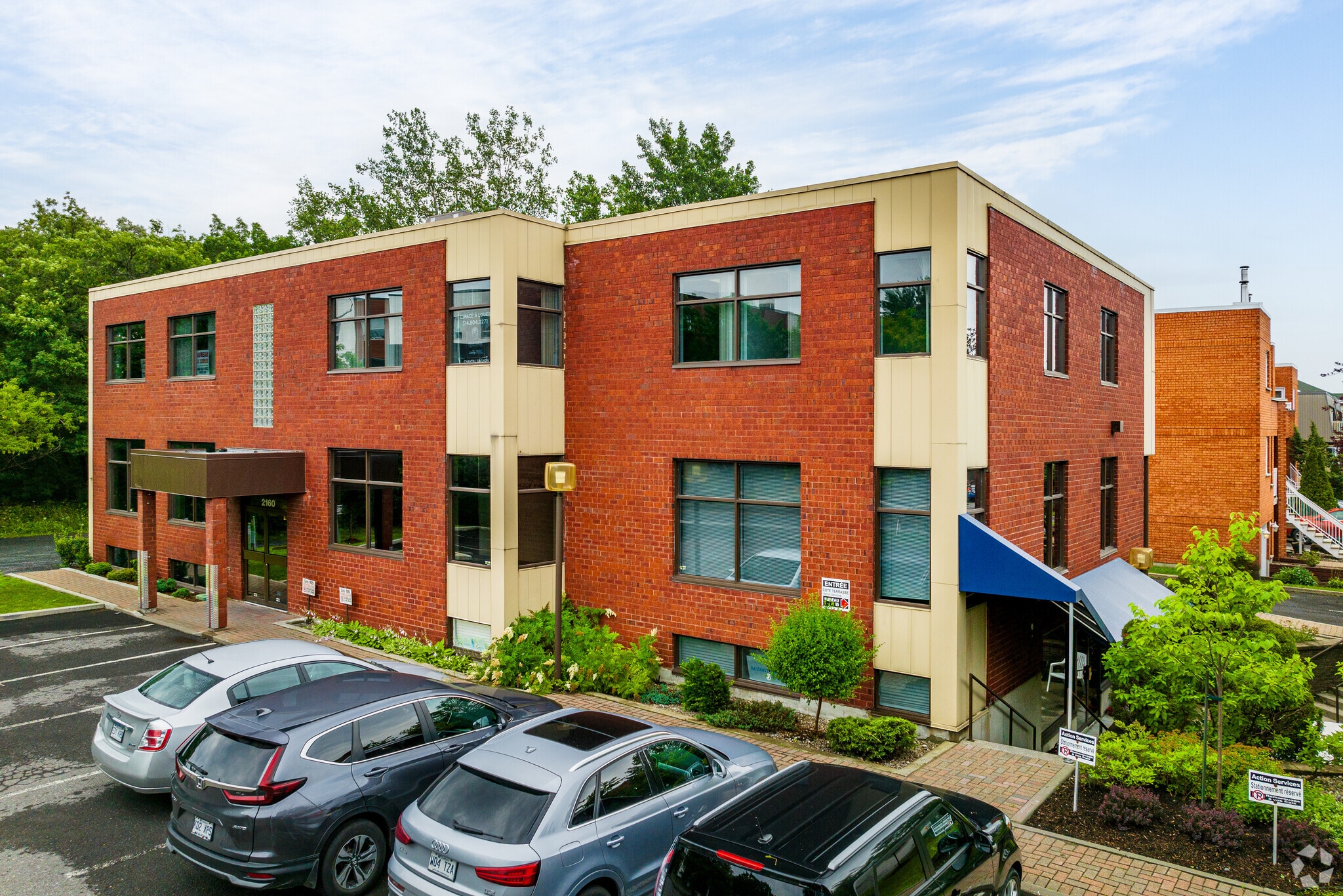 2160 Ch Du Tremblay, Longueuil, QC for lease Primary Photo- Image 1 of 9