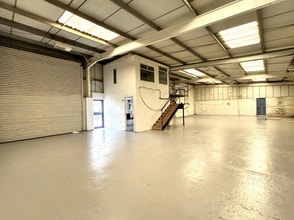 Alstone Ln, Cheltenham for lease Interior Photo- Image 1 of 2