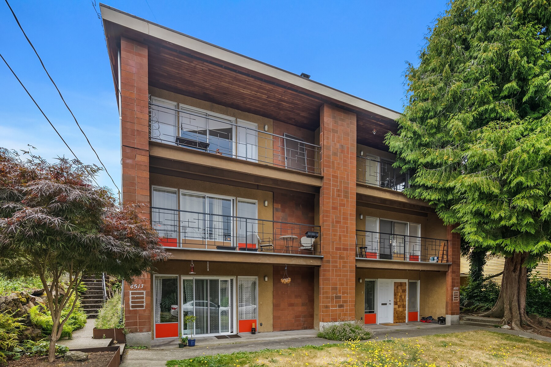 6513 4th Ave NE, Seattle, WA for sale Building Photo- Image 1 of 1