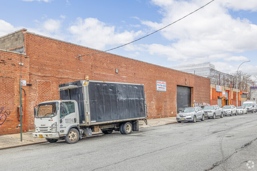 414 E 101st St, Brooklyn, NY for lease - Building Photo - Image 1 of 7