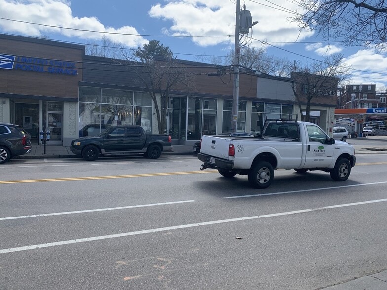 718 Beacon St, Newton, MA 02459 Marketplace Center