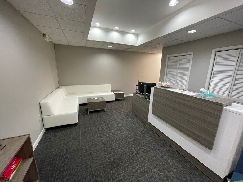 124 Marriott Dr, Tallahassee, FL for lease - Interior Photo - Image 3 of 9