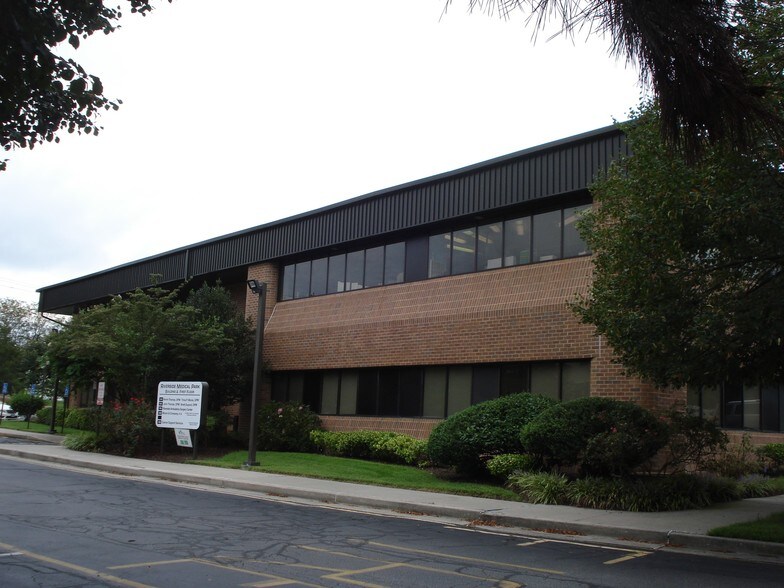 560 Riverside Dr, Salisbury, MD 21801 A