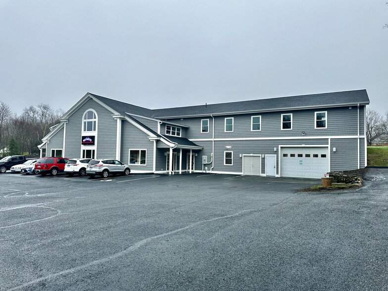 550 Main St, Bethlehem, CT for sale - Building Photo - Image 1 of 1