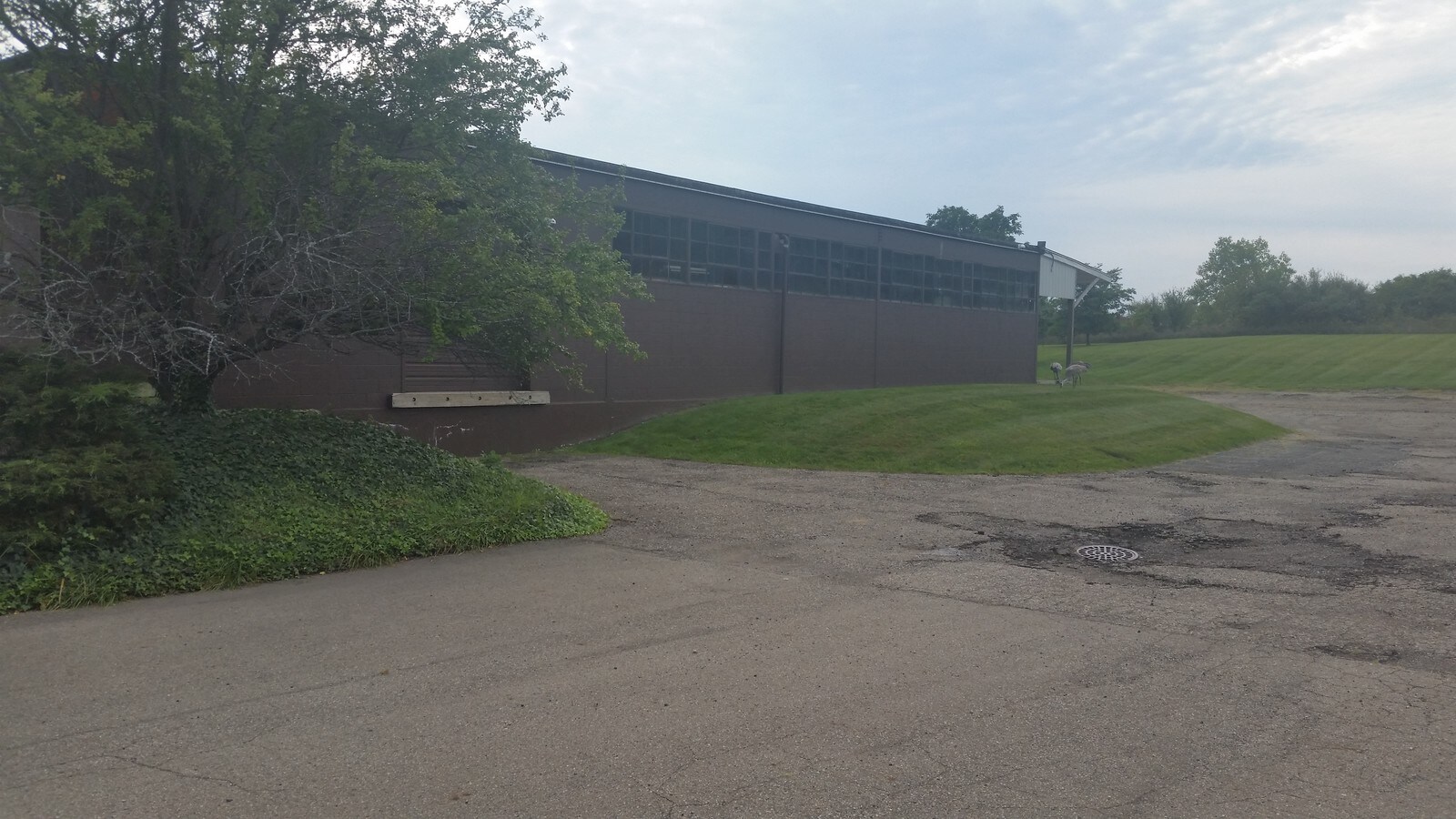 2588 Airport Rd, Jackson, MI 49202