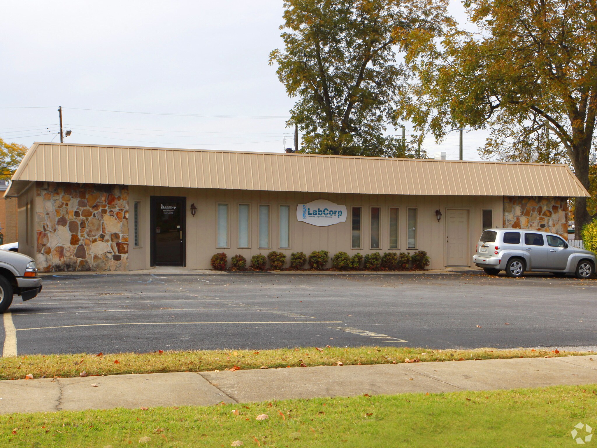 1412 Leighton Ave, Anniston, AL for sale Primary Photo- Image 1 of 1