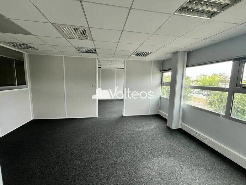 57 Avenue Du Général De Croutte, Toulouse for lease - Interior Photo - Image 2 of 33