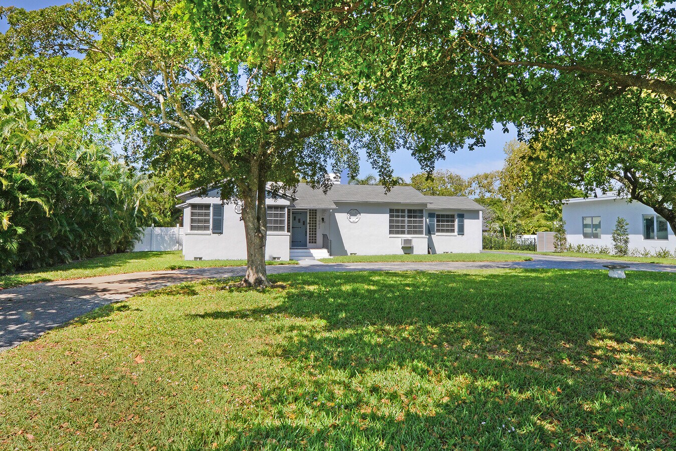 1002 N Swinton Ave, Delray Beach, FL 33444